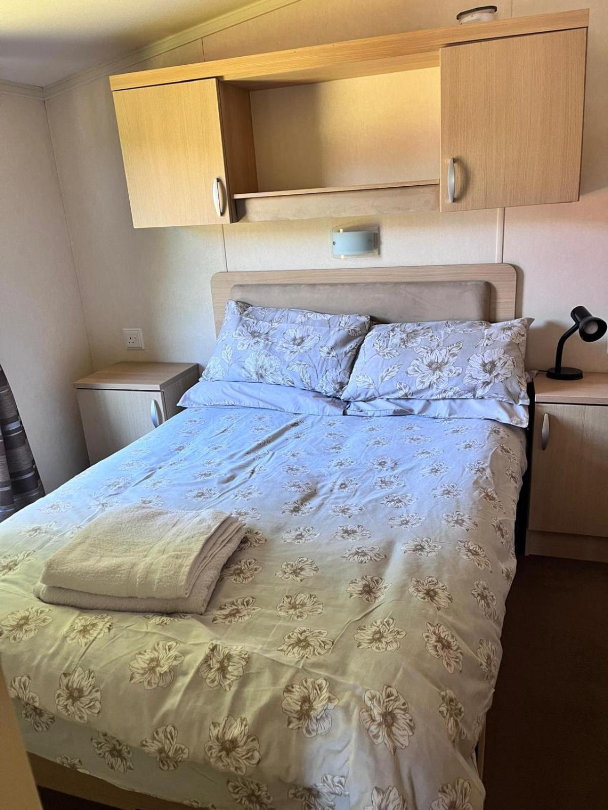 Van Number 123 Beautiful Caravan Sleeps 4 Aberystwyth Exterior foto